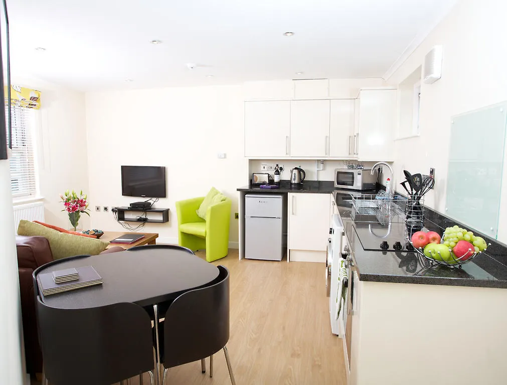 Suffolk Road Apartments Cheltenham