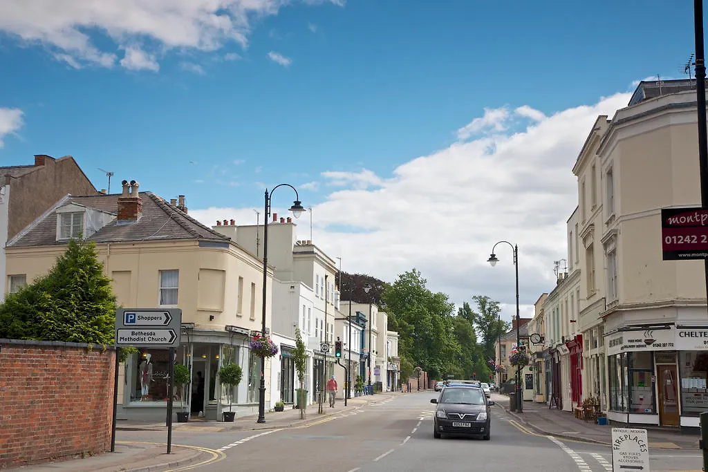 Suffolk Road Apartments Cheltenham