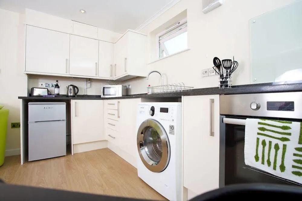 Suffolk Road Apartments Cheltenham